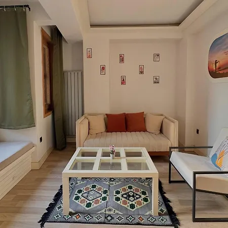Taksim Square1br 04 アパート *